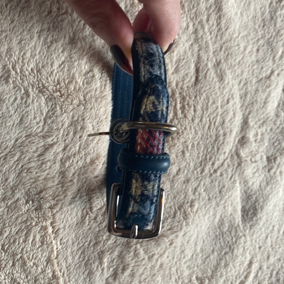 Adorable Coach blue & cream, blue leather trim - Picture 6 of 7